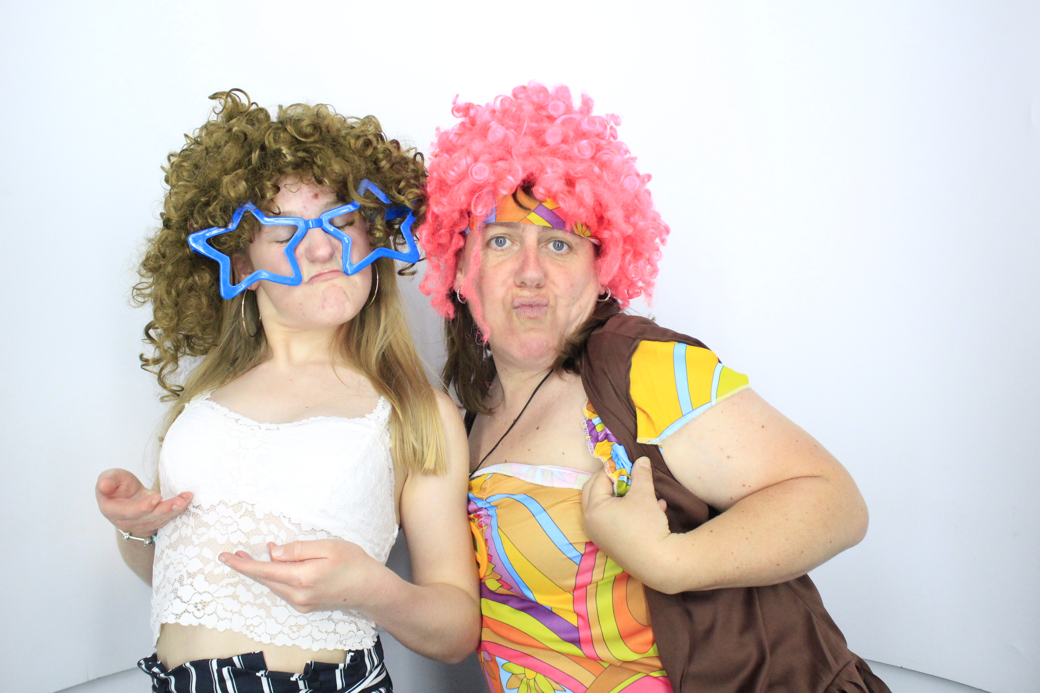 Jodie’s 40th Birthday | View more photos from the event at gallery.myphotoboothexperience.co.uk/u/MyPhotoBoothExperienceLtd/Jodie’s-40th-Birthday